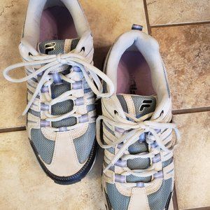Womens Fila sneakers size 10M